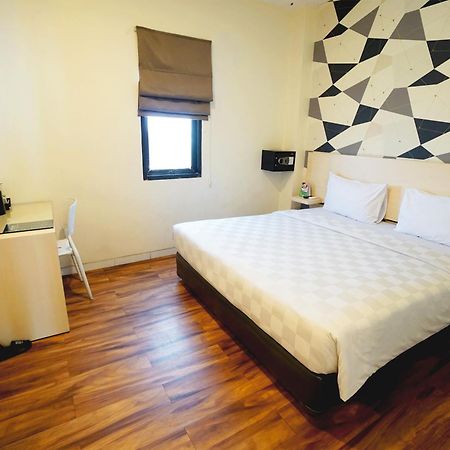 Hotel 88 Mangga Besar Raya 120 Jakarta By Wh Eksteriør bilde