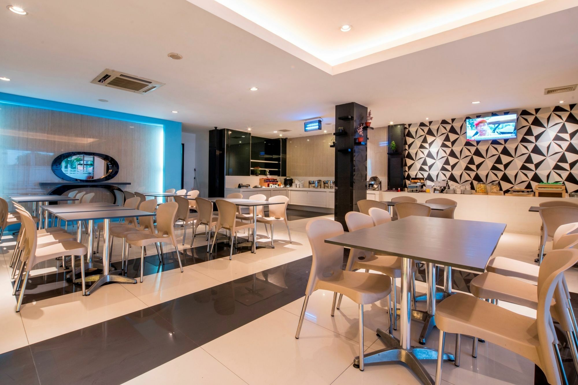 Hotel 88 Mangga Besar Raya 120 Jakarta By Wh Eksteriør bilde